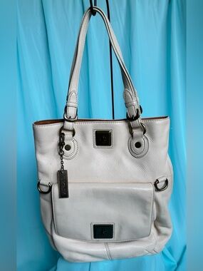 DKNY Cream Leather Tote with Front Pocket and Branded Tag